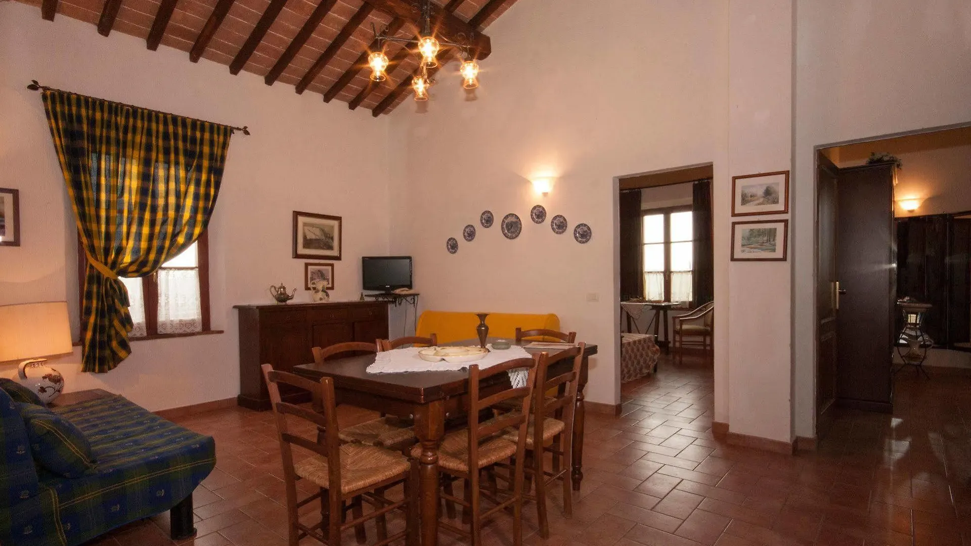 Podere Vesta Asciano Apartment